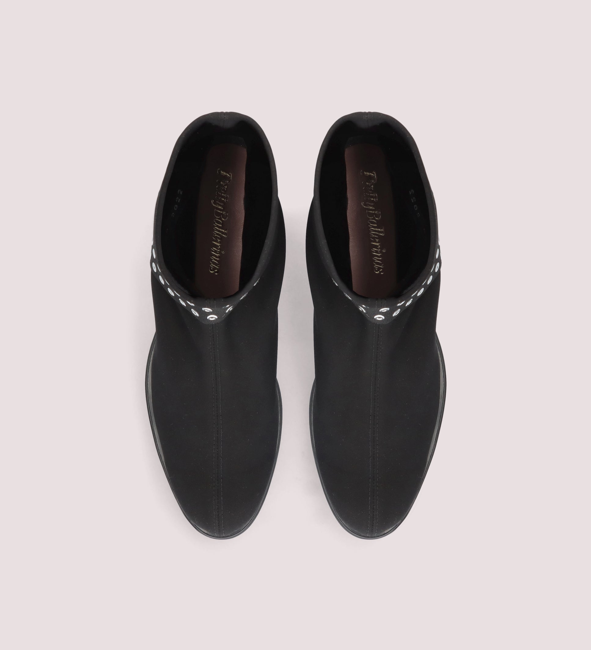 BOTINES PAT NEGRO TACHAS
