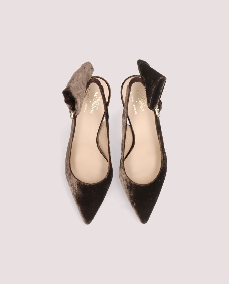 RENATA SHINE DO-TESTA by Javiera Jordán