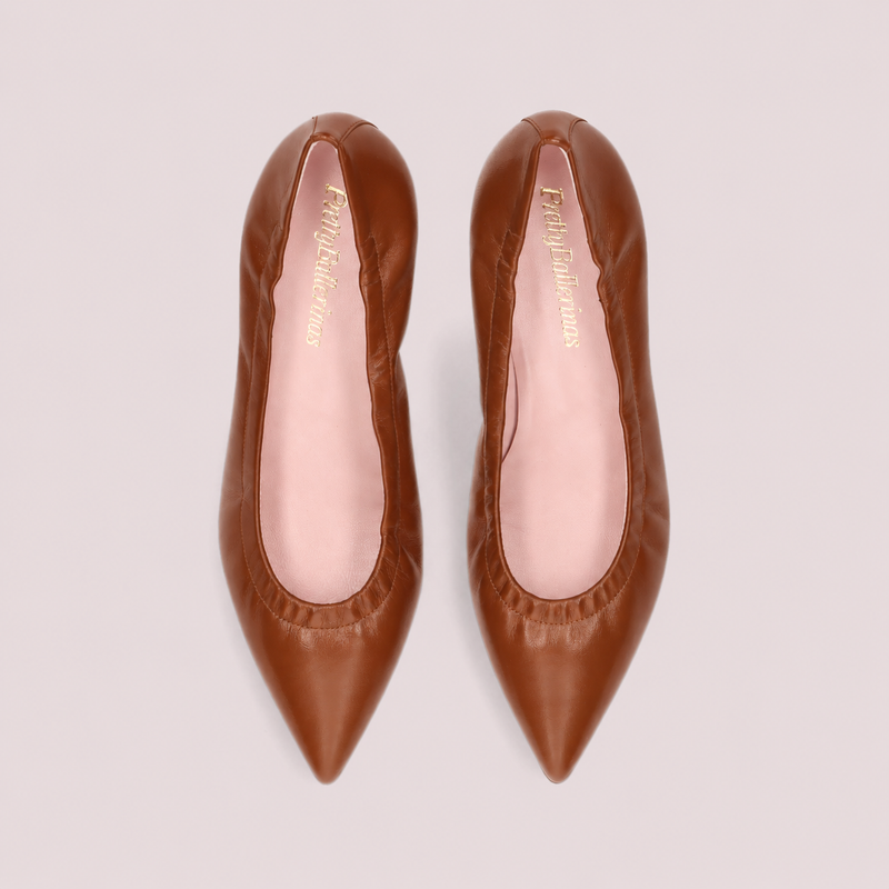 SALÓN KENDALL DE CUERO TERRA KITTEN HEEL