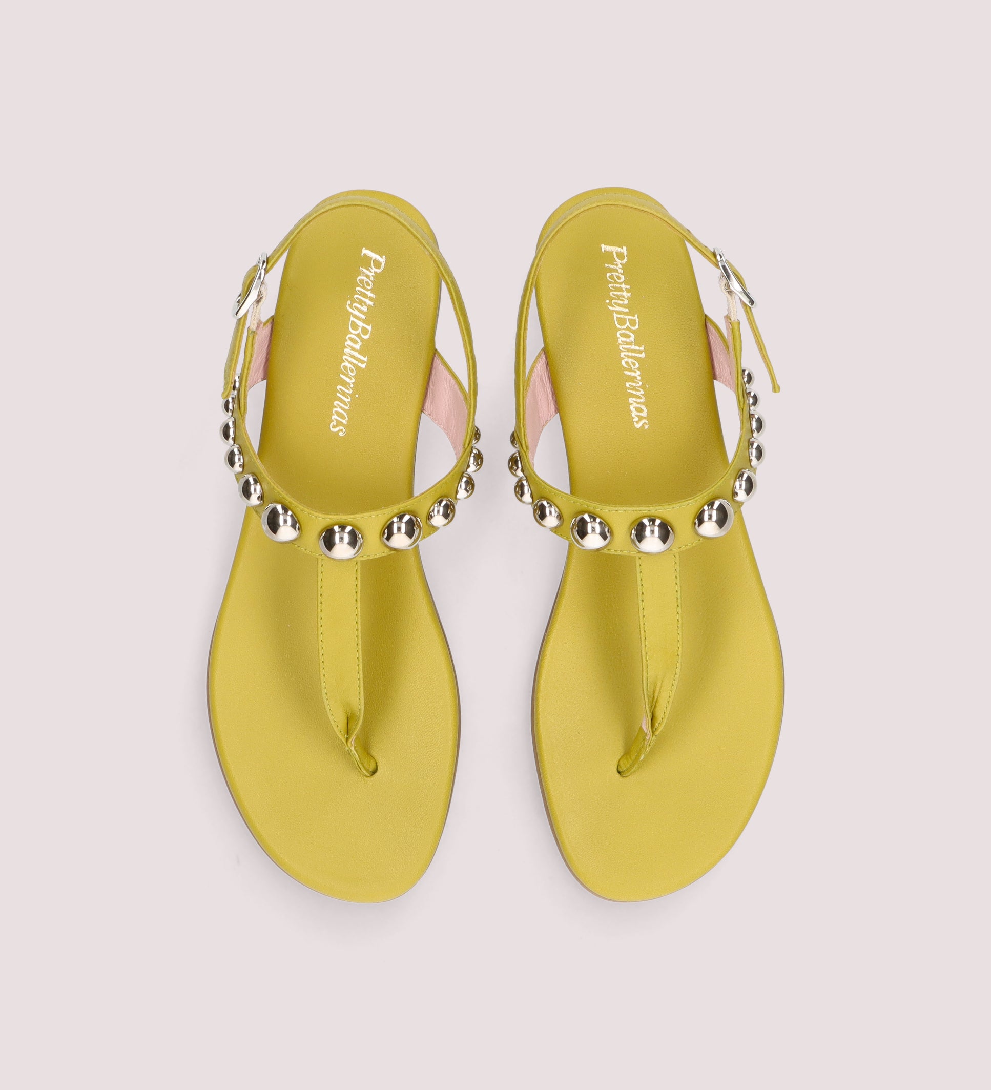 SANDALIAS CON ADORNOS JUDY PISTACHO